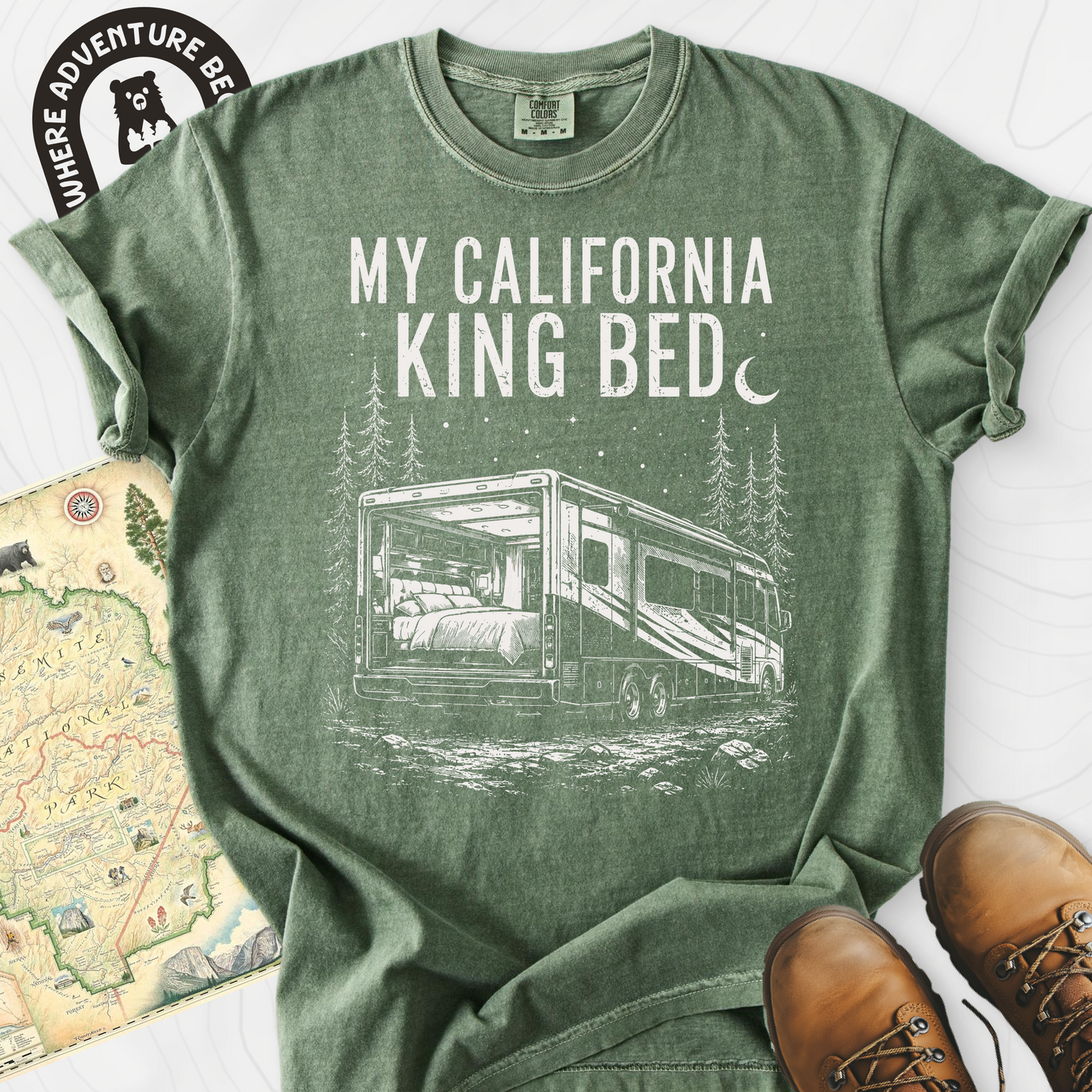 California King Bed Moss front print heavyweight T-shirt
