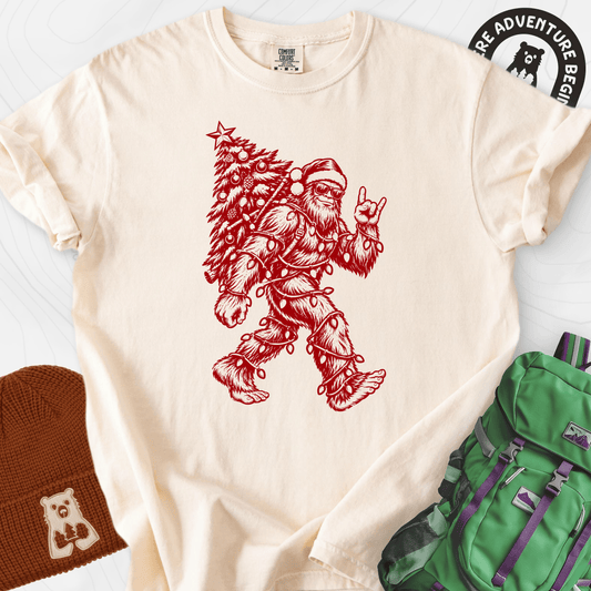 Rockin' Santa Squatch Ivory front print heavyweight T-shirt